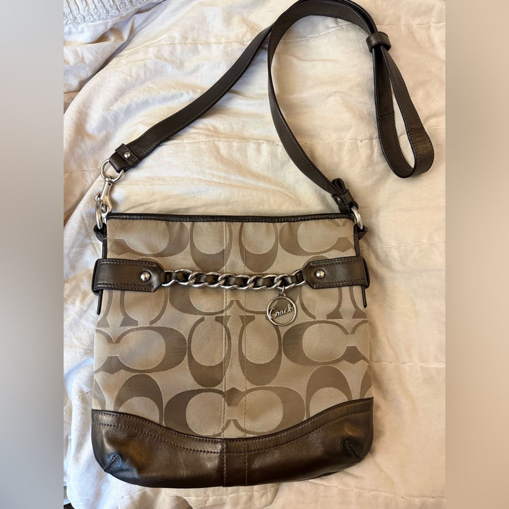 Vintage Coach Signature Crossbody Shoulder Bag in Khaki/Brown